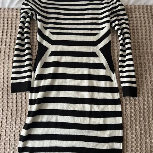 Calvin Klein Size Small Black & White Striped Sweater Dress - Picture 4 of 4